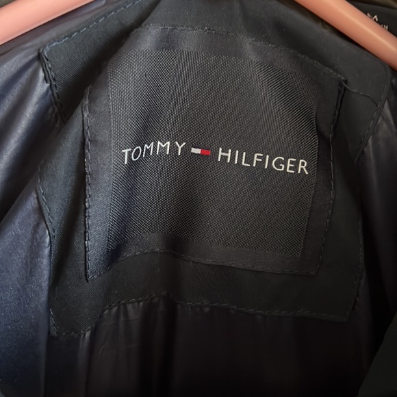 Tommy Hilfiger Men’s heavyweight winter coat size medium - Picture 2 of 8
